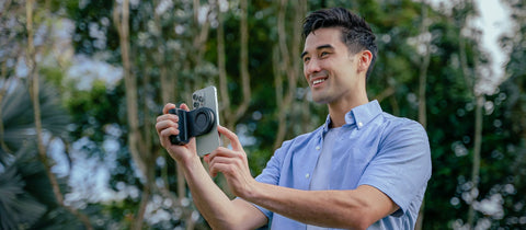 MagCam Grip with Integrated Power Bank